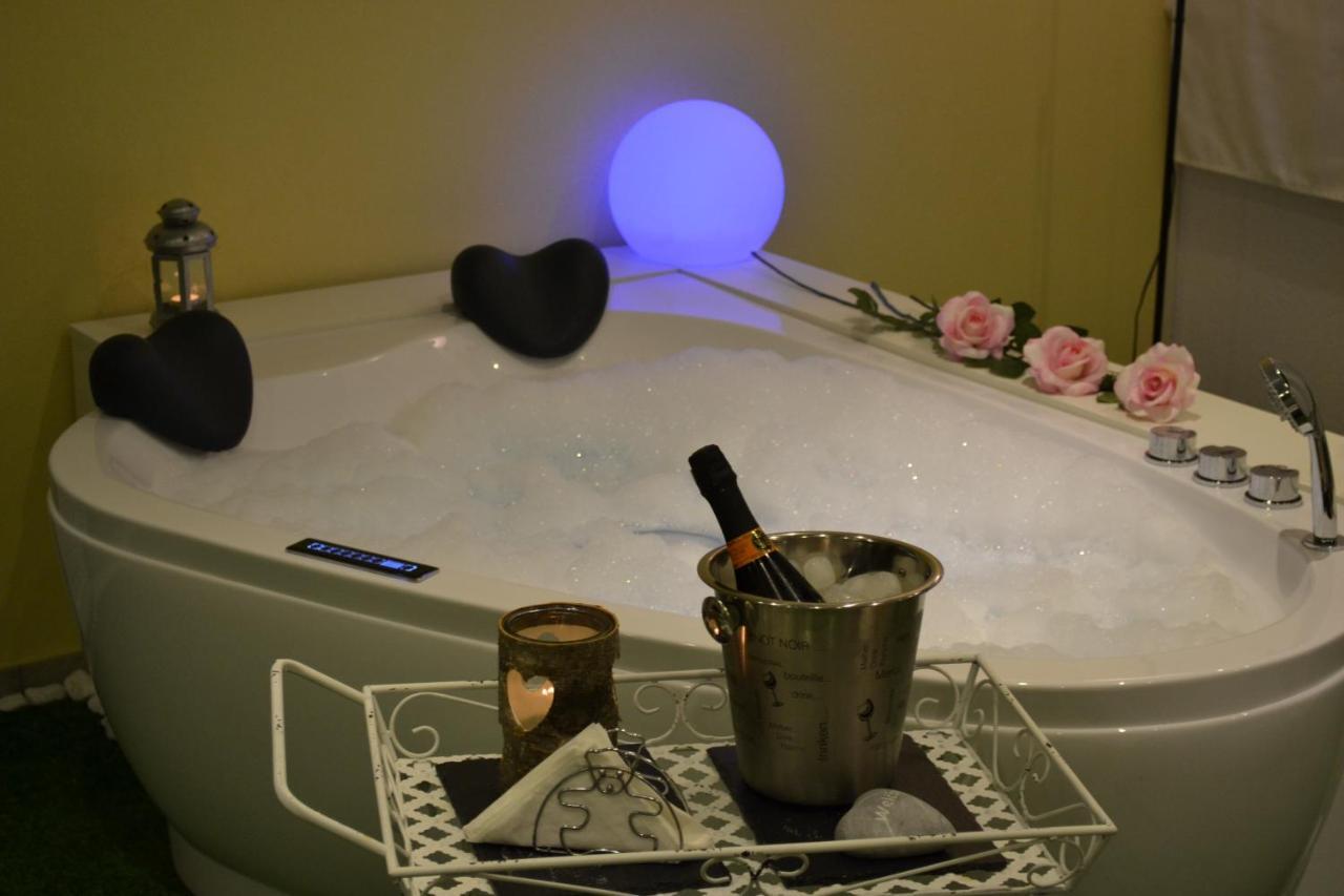 B&B Ravenna In Love Relax Conventello Kültér fotó